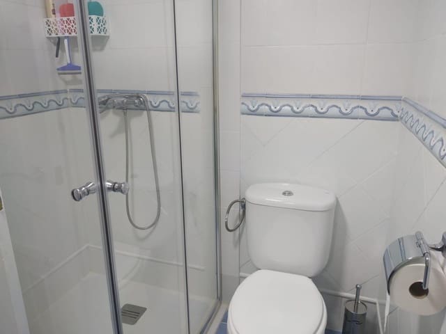 3 slaapkamer Flat te koop in Roquetas de Mar - € 137.000 (Ref: 9584449)