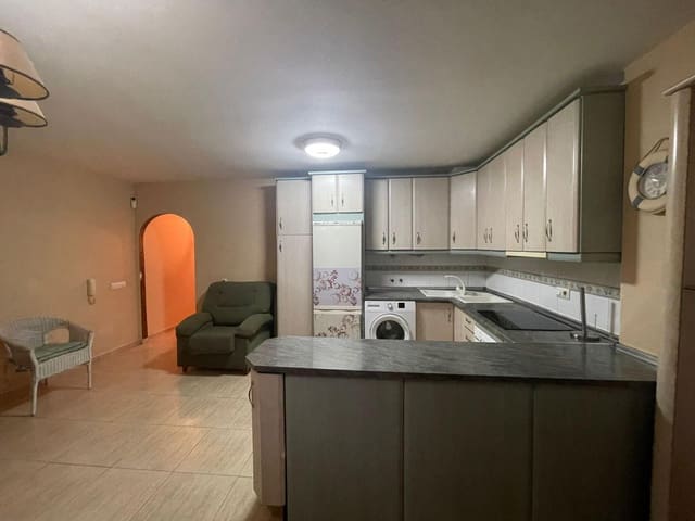 1 slaapkamer Strandappartement te koop in Roquetas de Mar met garage - € 76.500 (Ref: 9586643)