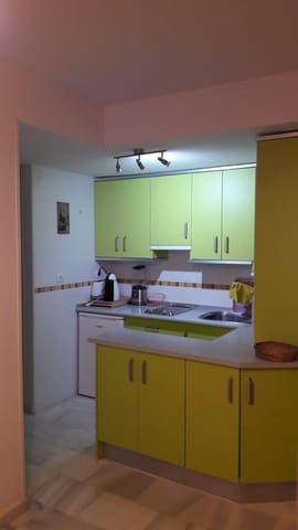 2 slaapkamer Flat te koop in Roquetas de Mar met zwembad garage - € 159.000 (Ref: 9591414)