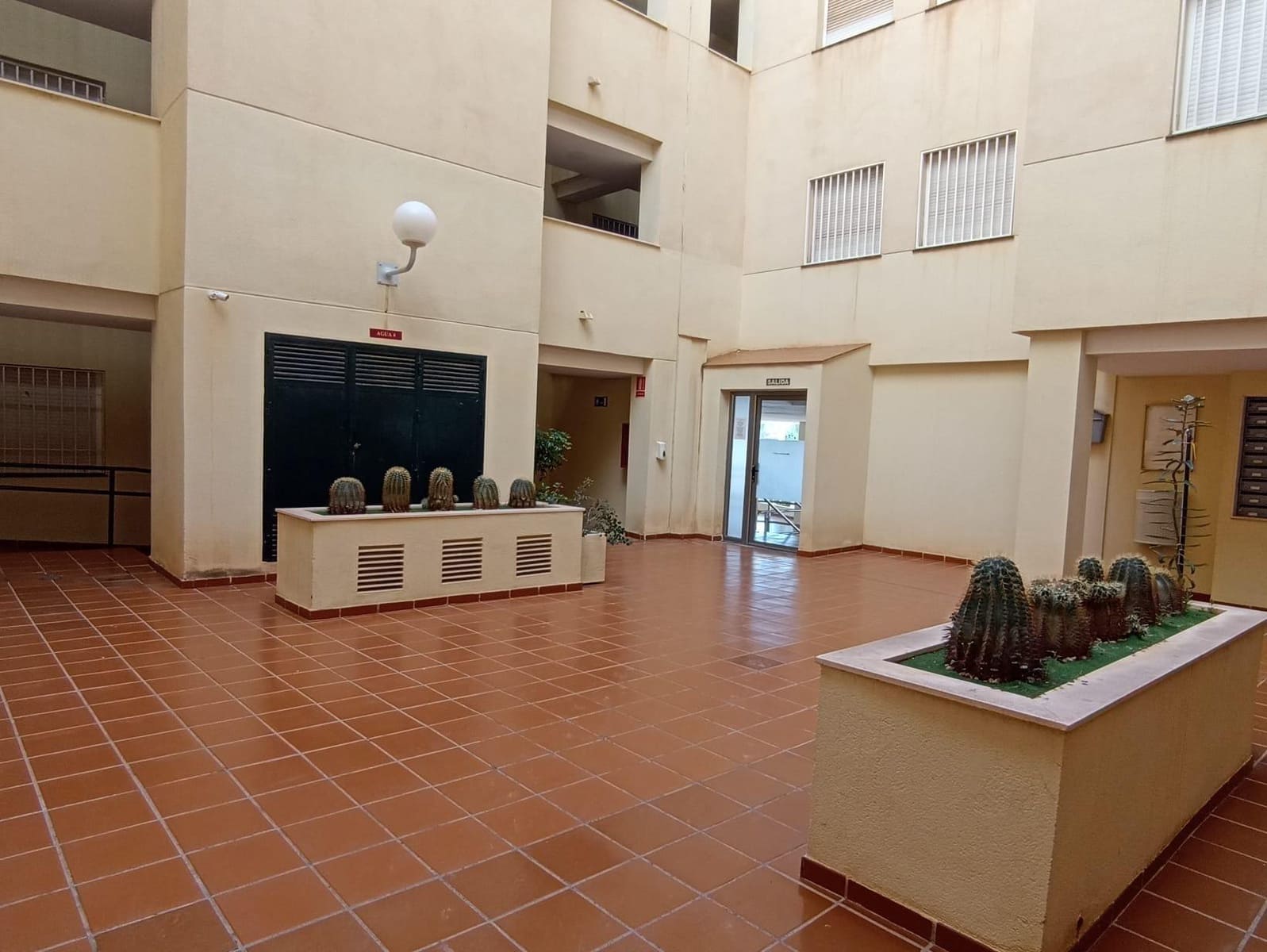 2 bedroom Flat for sale in Roquetas de Mar with pool garage - € 159,000 (Ref: 9591414)