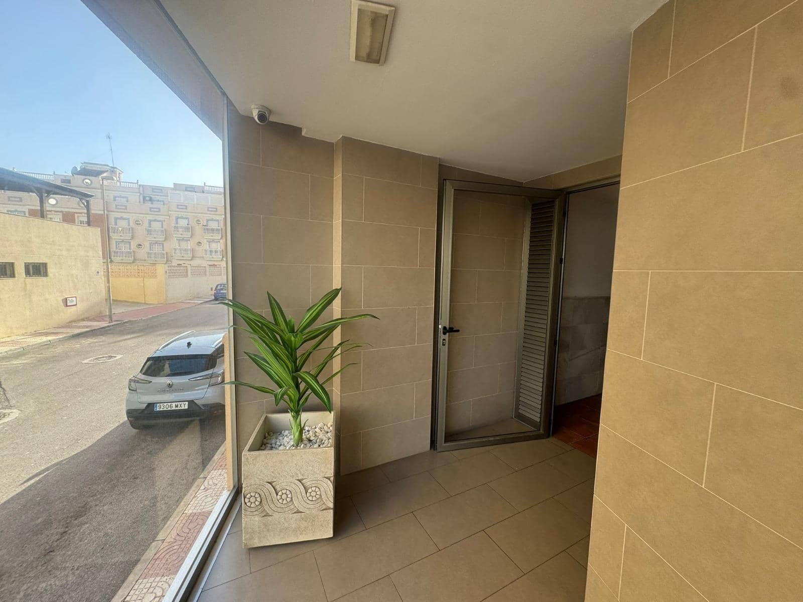 2 bedroom Flat for sale in Roquetas de Mar with pool garage - € 159,000 (Ref: 9591414)