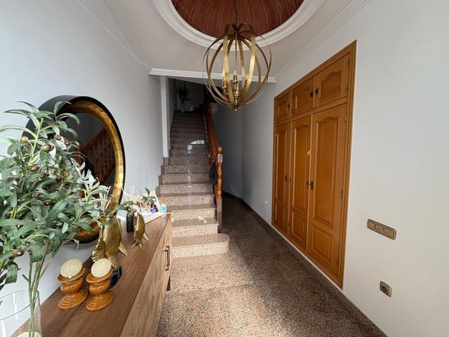 Adosado de 4 habitaciones en Roquetas de Mar en venta con garaje - 280.000 € (Ref: 9625811)