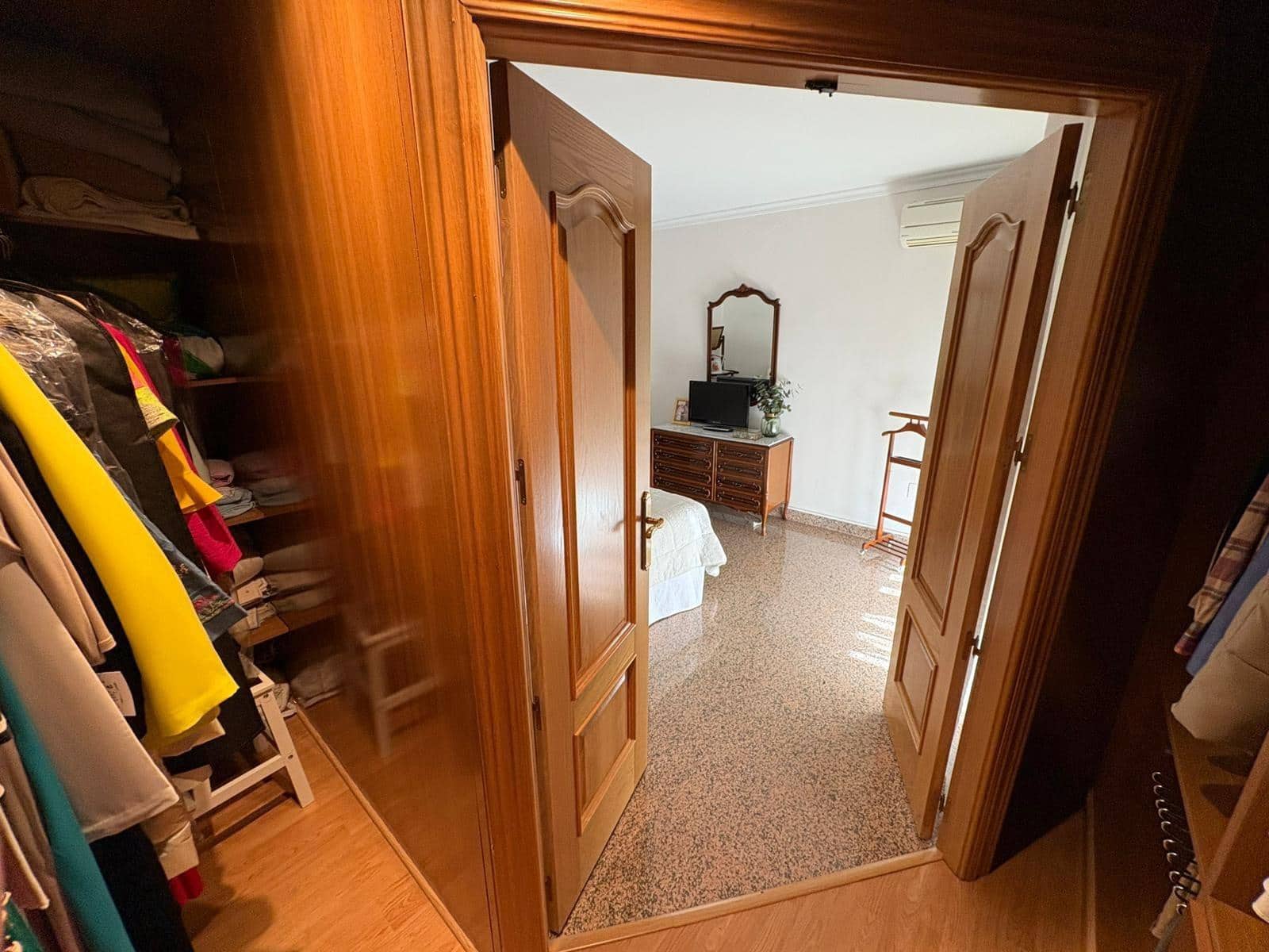 4 slaapkamer Rijtjeshuis te koop in Roquetas de Mar met garage - € 280.000 (Ref: 9625811)