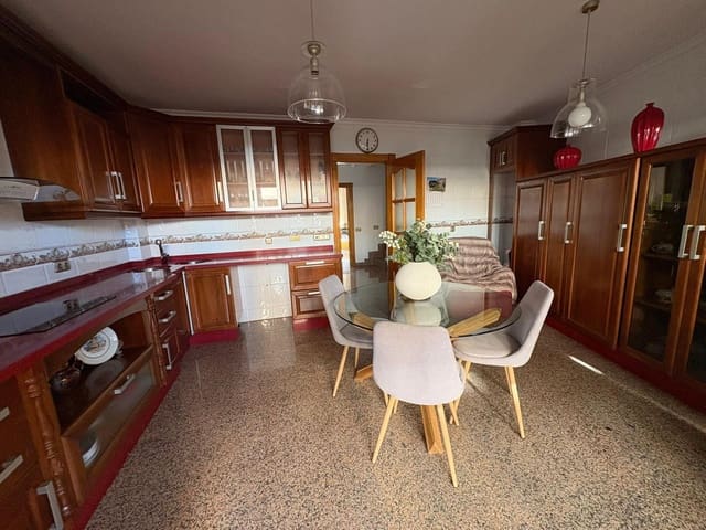 Adosado de 4 habitaciones en Roquetas de Mar en venta con garaje - 280.000 € (Ref: 9625811)