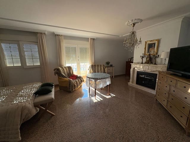 Adosado de 4 habitaciones en Roquetas de Mar en venta con garaje - 280.000 € (Ref: 9625811)