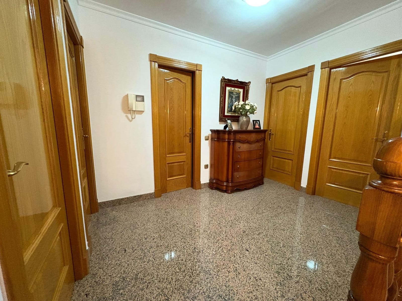 4 slaapkamer Rijtjeshuis te koop in Roquetas de Mar met garage - € 280.000 (Ref: 9625811)