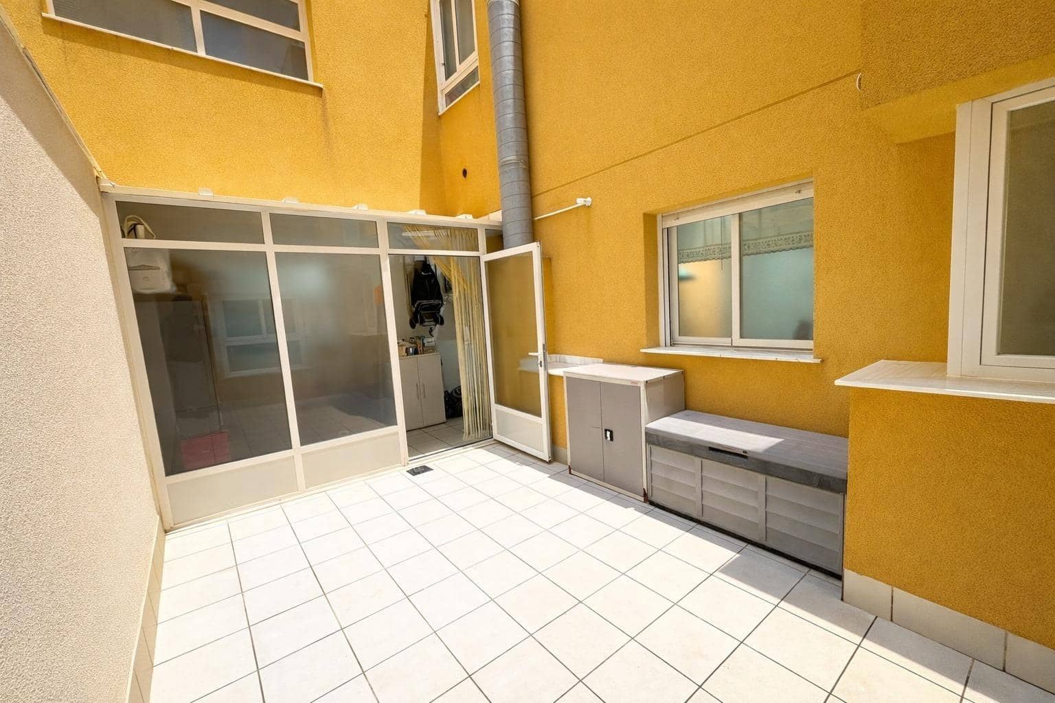 3 Zimmer Wohnung zu verkaufen in Roquetas de Mar mit Garage - 199.900 € (Ref: 9648288)