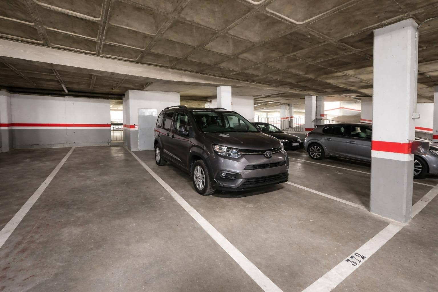 3 Zimmer Wohnung zu verkaufen in Roquetas de Mar mit Garage - 199.900 € (Ref: 9648288)