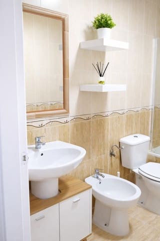 1 Zimmer Apartment zu verkaufen in Roquetas de Mar - 124.000 € (Ref: 9656203)