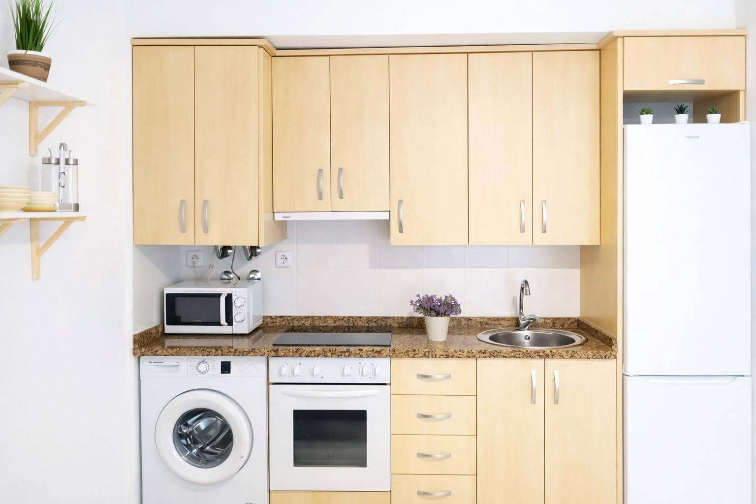 1 bedroom Apartment for sale in Roquetas de Mar - € 124,000 (Ref: 9656203)