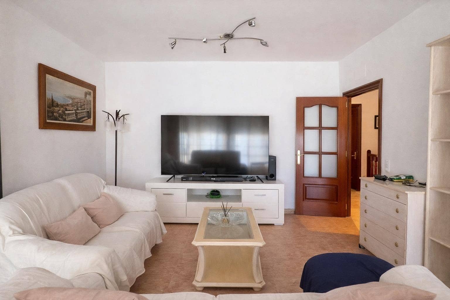 4 bedroom Apartment for sale in Roquetas de Mar with garage - € 250,000 (Ref: 9726758)