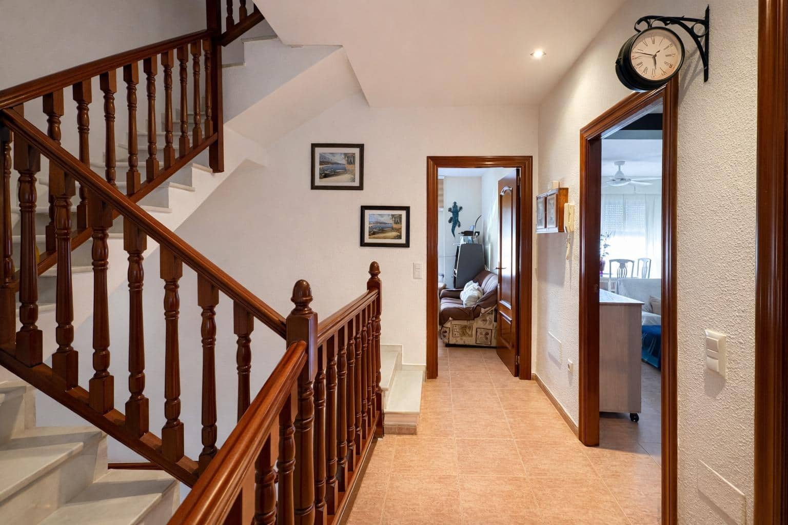 4 bedroom Apartment for sale in Roquetas de Mar with garage - € 250,000 (Ref: 9726758)