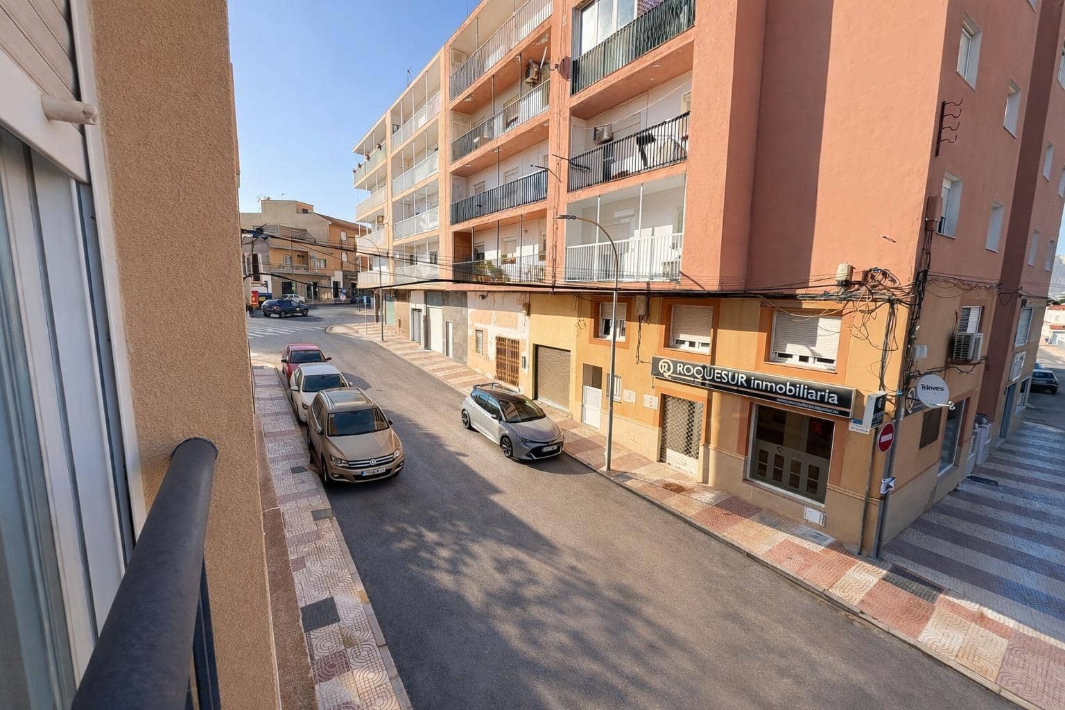 4 bedroom Apartment for sale in Roquetas de Mar with garage - € 250,000 (Ref: 9726758)