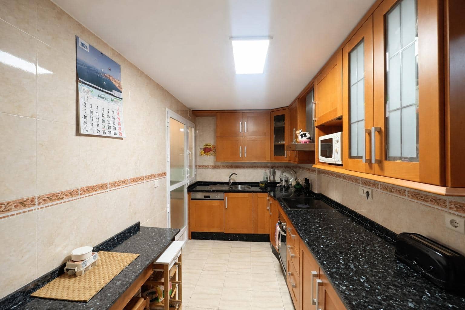 3 bedroom Flat for rent in Roquetas de Mar with garage - € 700 (Ref: 9729344)