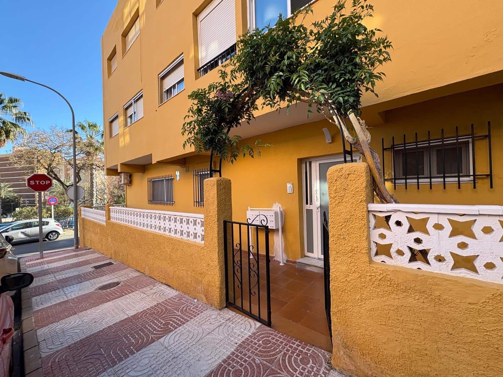 2 bedroom Flat for sale in Aguadulce (Almeria) - € 149,000 (Ref: 9735677)