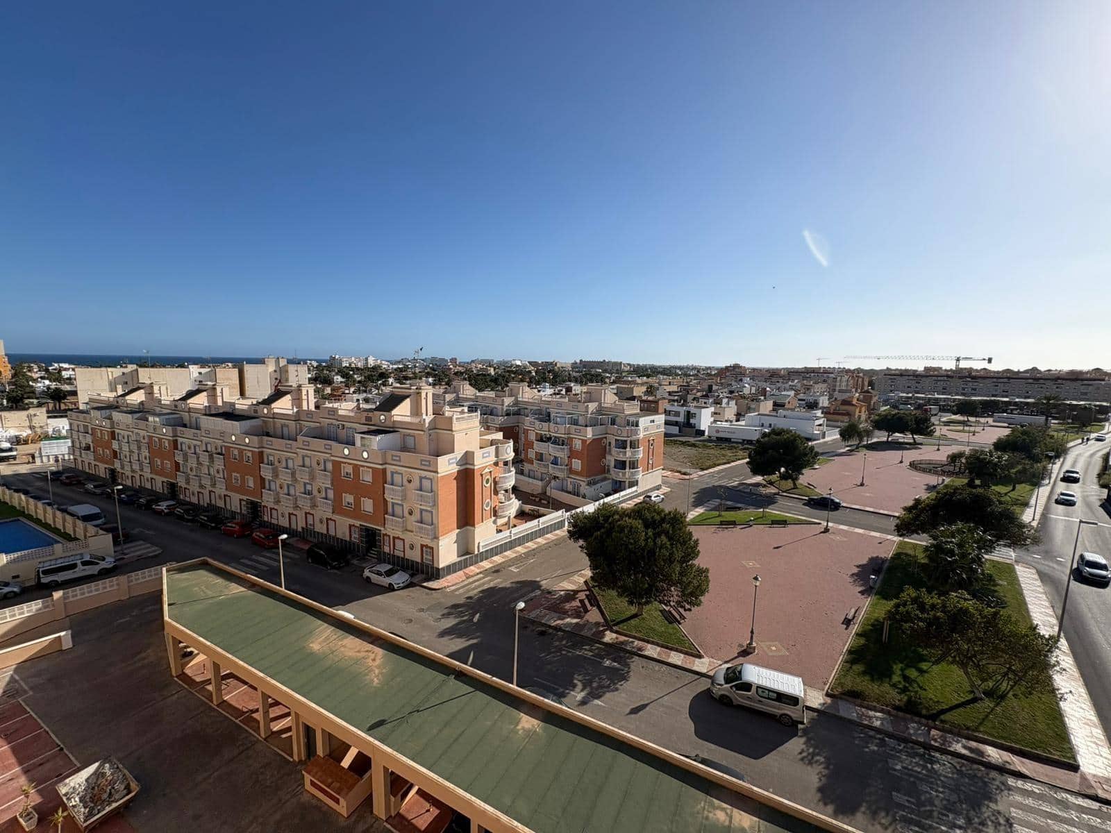 Ático de 3 habitaciones en Roquetas de Mar en venta con garaje - 165.000 € (Ref: 9738930)