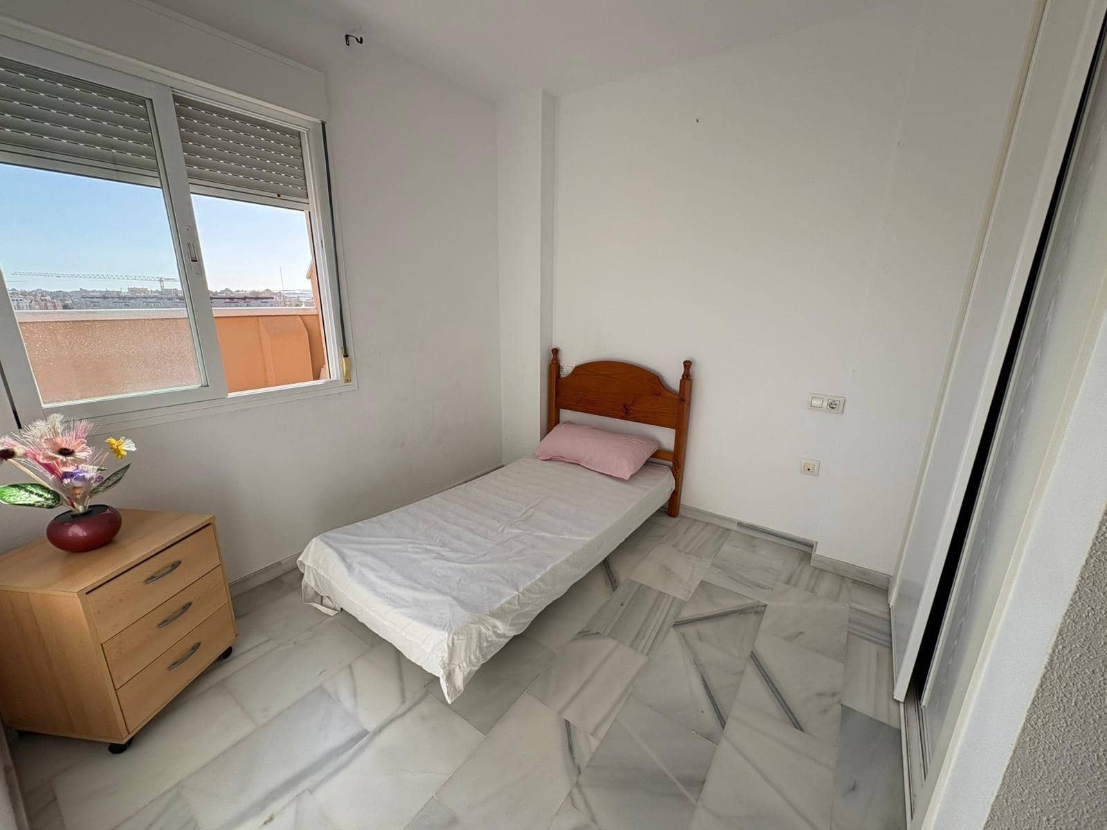 Ático de 3 habitaciones en Roquetas de Mar en venta con garaje - 165.000 € (Ref: 9738930)