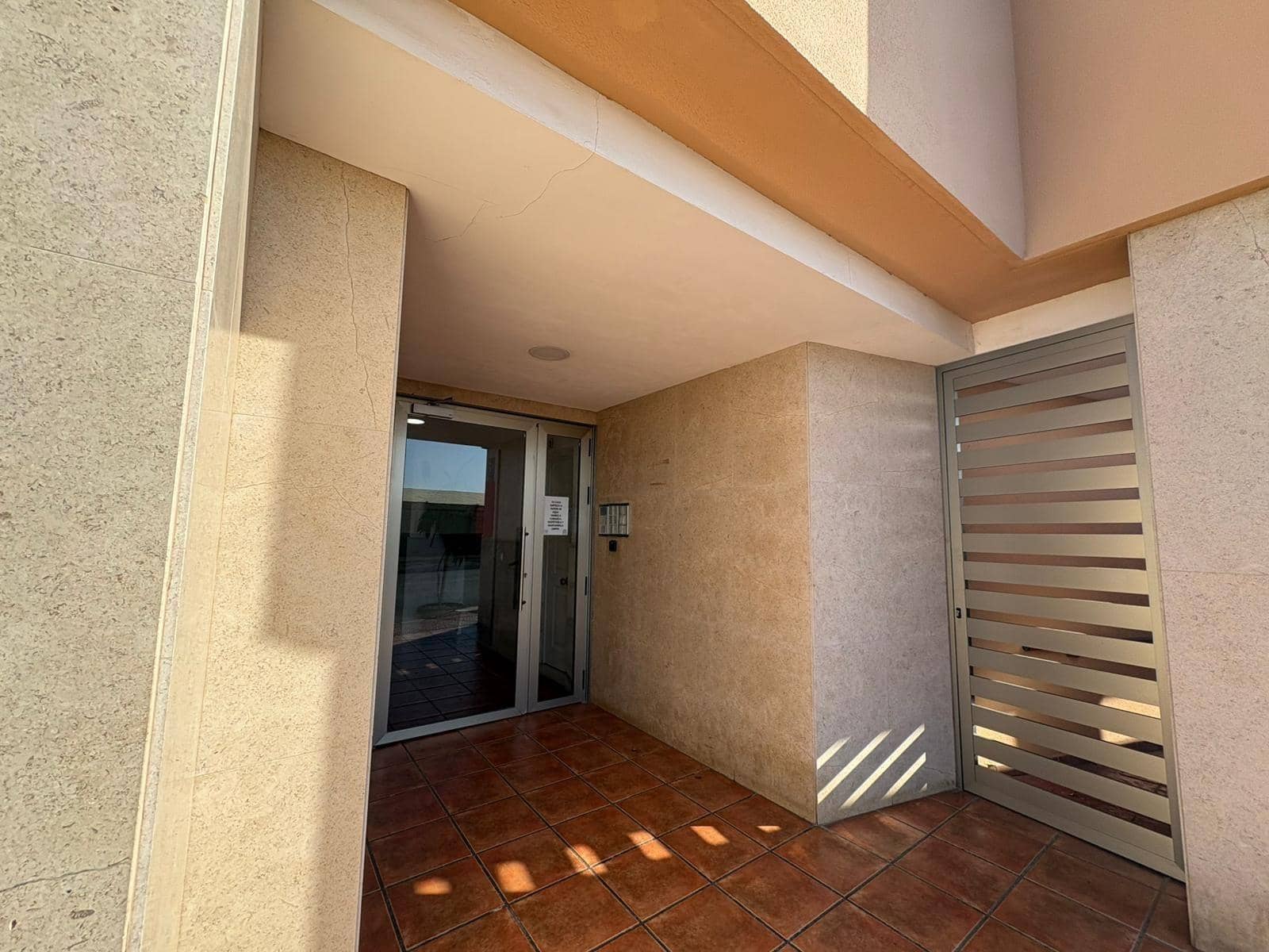 Ático de 3 habitaciones en Roquetas de Mar en venta con garaje - 165.000 € (Ref: 9738930)