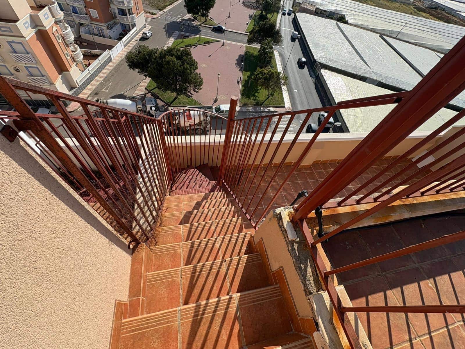 Ático de 3 habitaciones en Roquetas de Mar en venta con garaje - 165.000 € (Ref: 9738930)