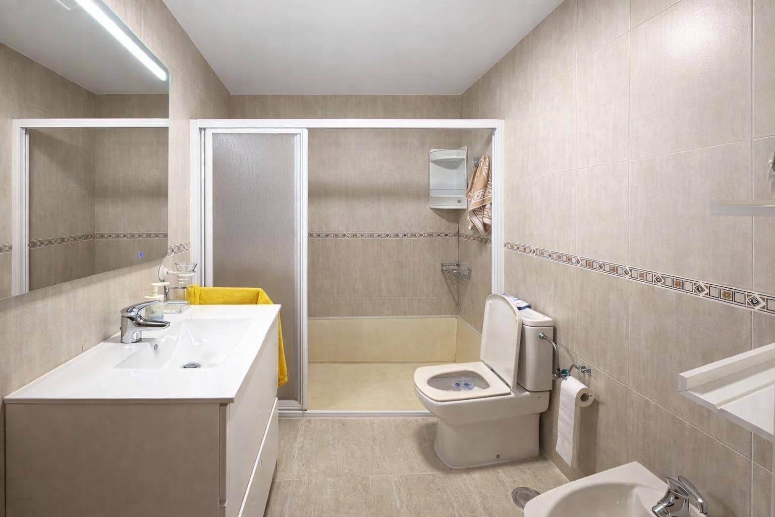 2 soverom Leilighet til salgs i Roquetas de Mar med garasje - € 169 900 (Ref: 9738931)