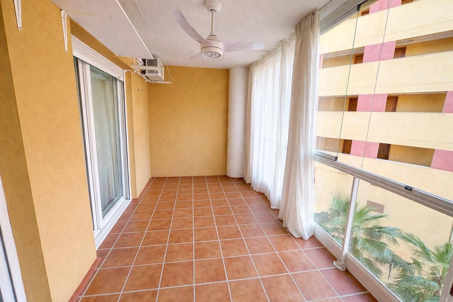 2 soverom Leilighet til salgs i Roquetas de Mar med garasje - € 169 900 (Ref: 9738931)