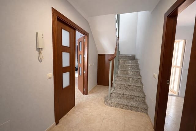 4 soverom Rekkehus til salgs i Roquetas de Mar med garasje - € 210 000 (Ref: 9752146)