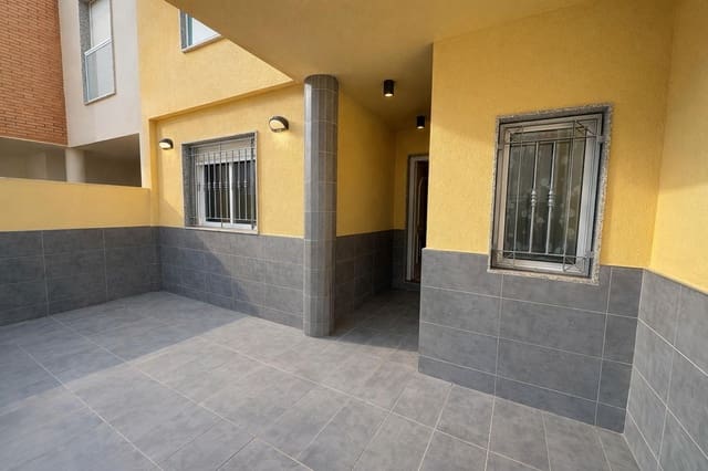 4 soverom Rekkehus til salgs i Roquetas de Mar med garasje - € 210 000 (Ref: 9752146)