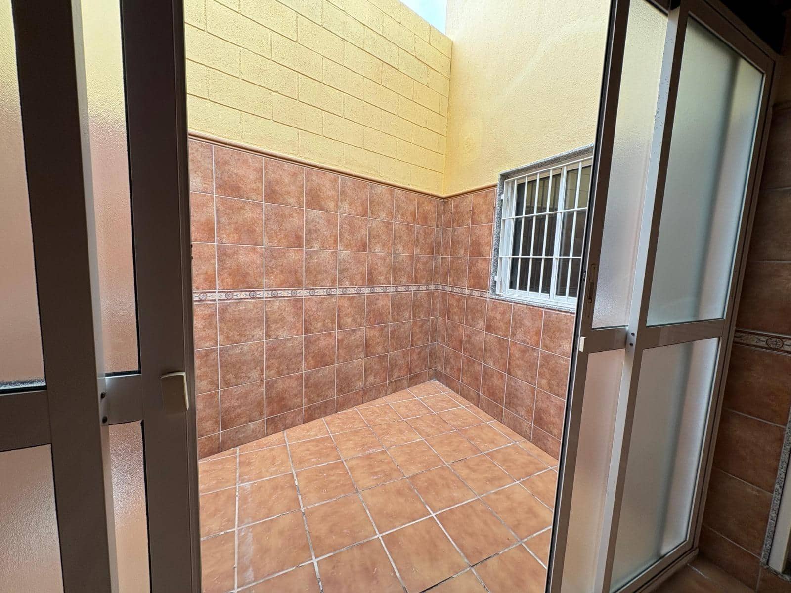 4 soverom Rekkehus til salgs i Roquetas de Mar med garasje - € 210 000 (Ref: 9752146)