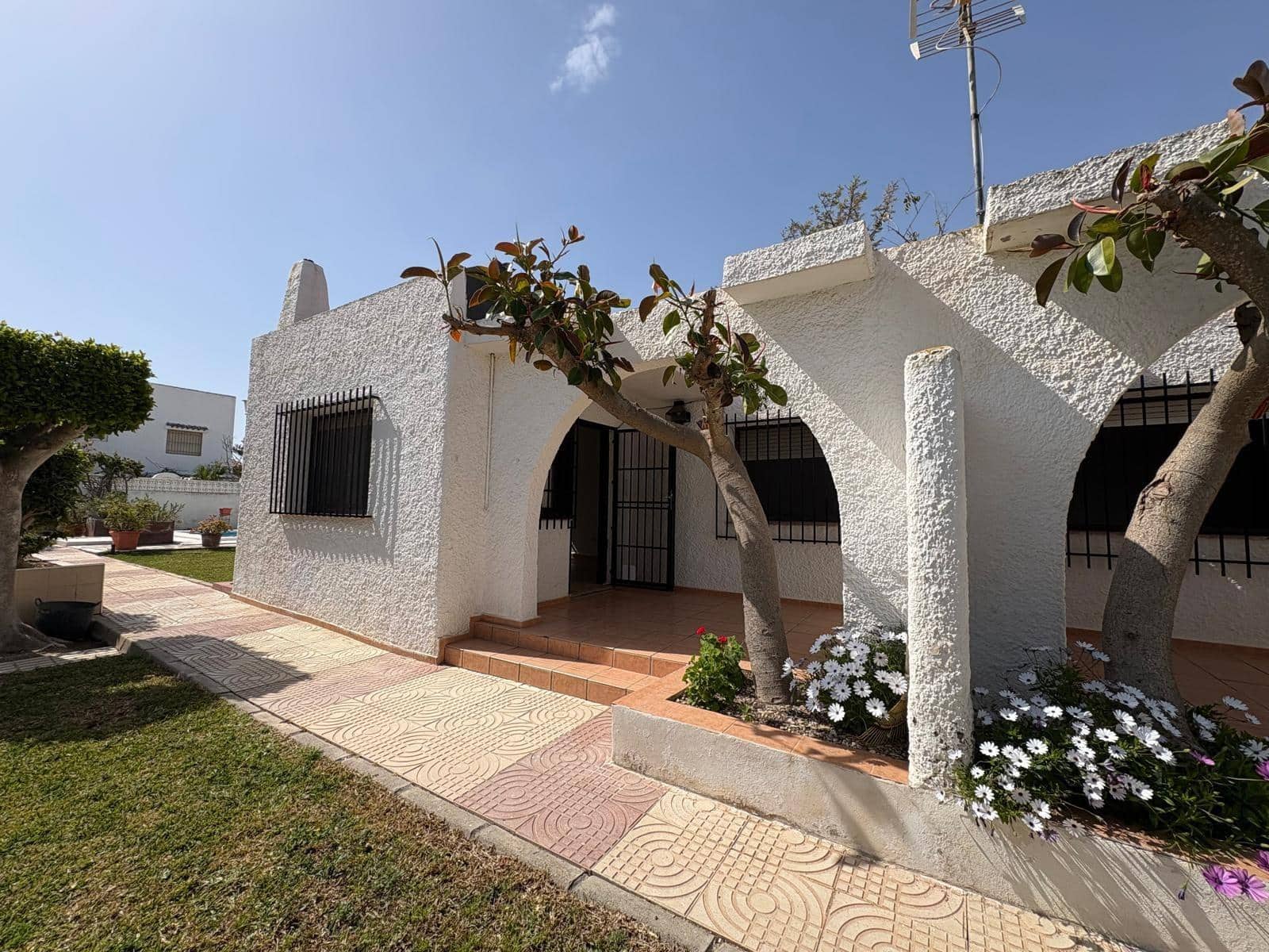 7 camera da letto Villa in vendita in Roquetas de Mar con piscina garage - 500.000 € (Rif: 9755826)