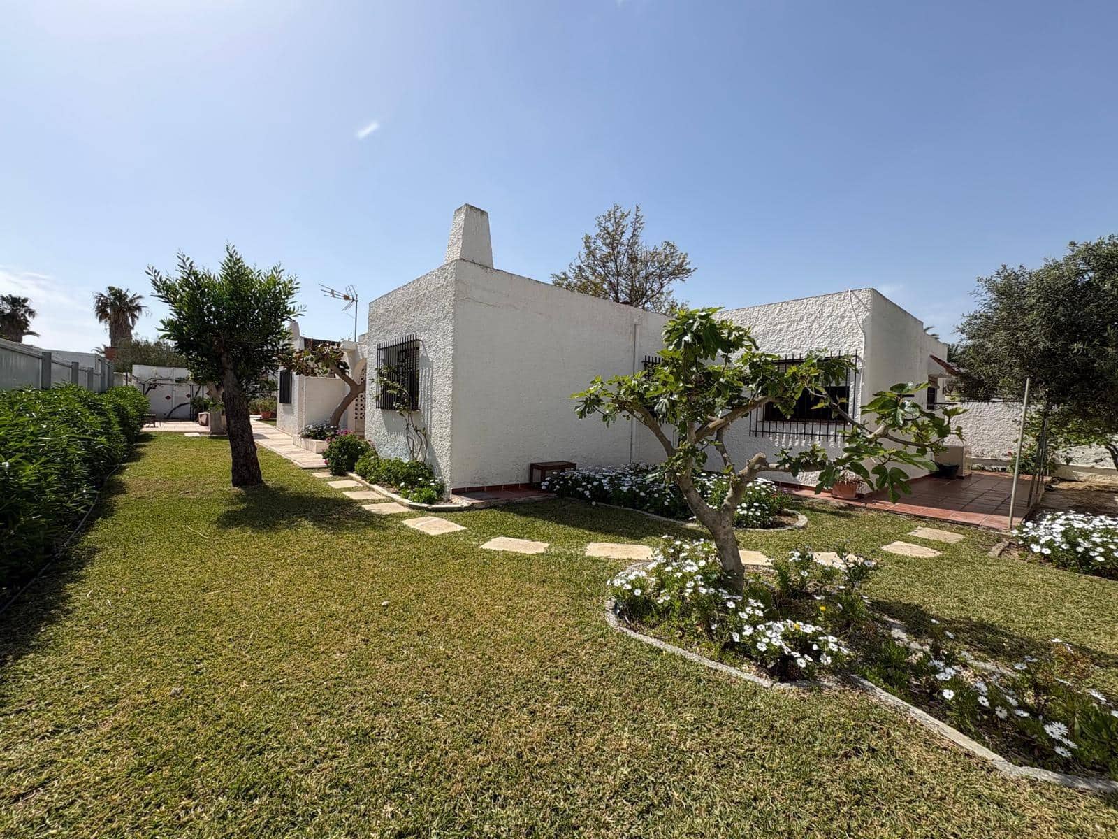 7 camera da letto Villa in vendita in Roquetas de Mar con piscina garage - 500.000 € (Rif: 9755826)