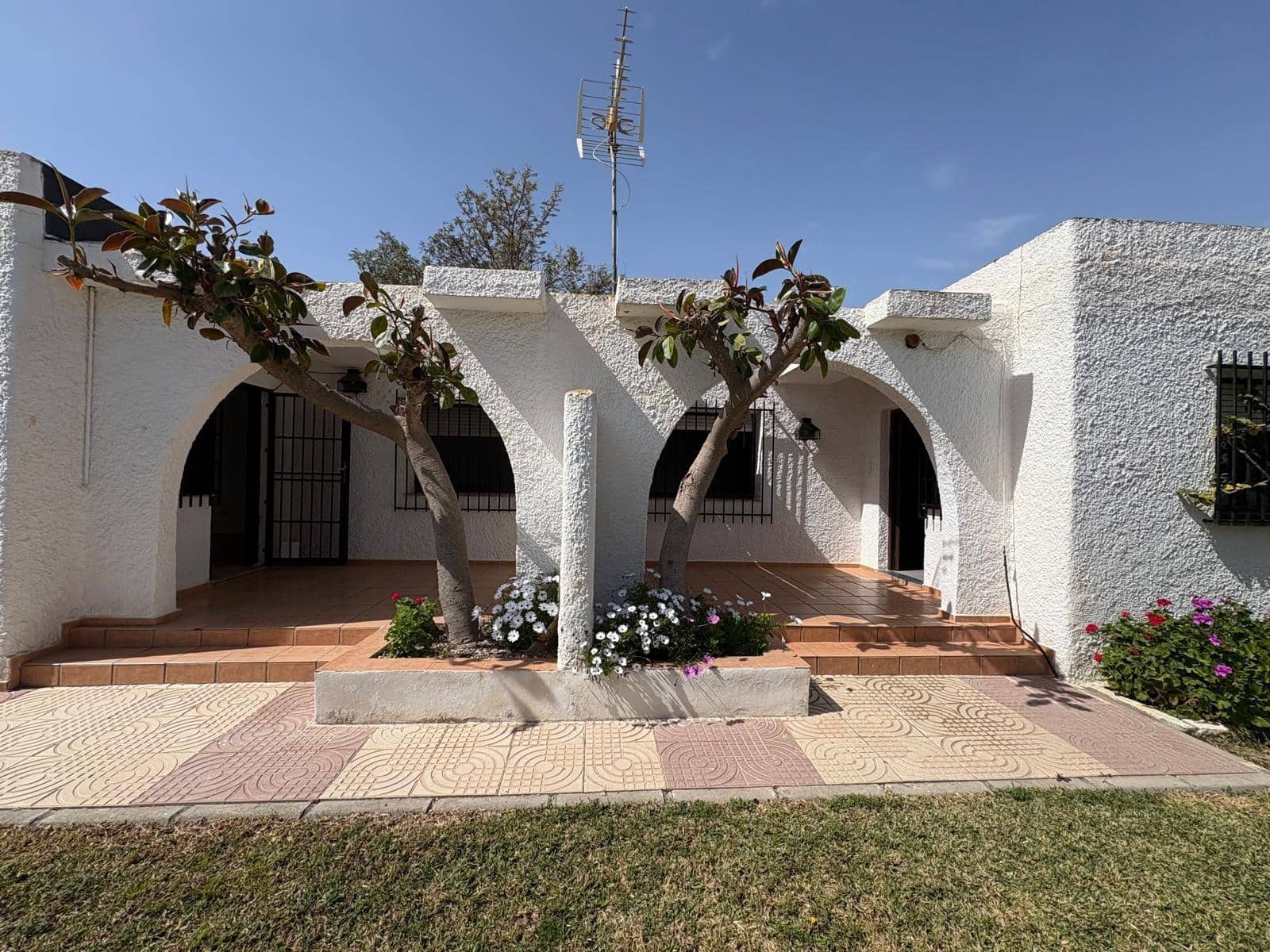 7 camera da letto Villa in vendita in Roquetas de Mar con piscina garage - 500.000 € (Rif: 9755826)