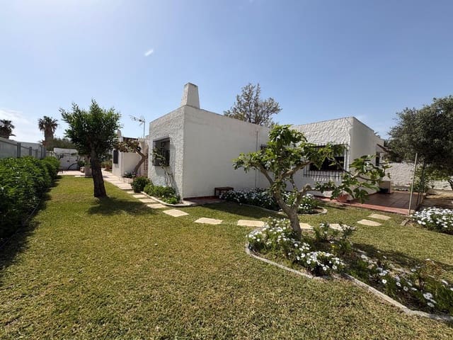 7 Zimmer Villa zu verkaufen in Roquetas de Mar mit Pool Garage - 500.000 € (Ref: 9755826)