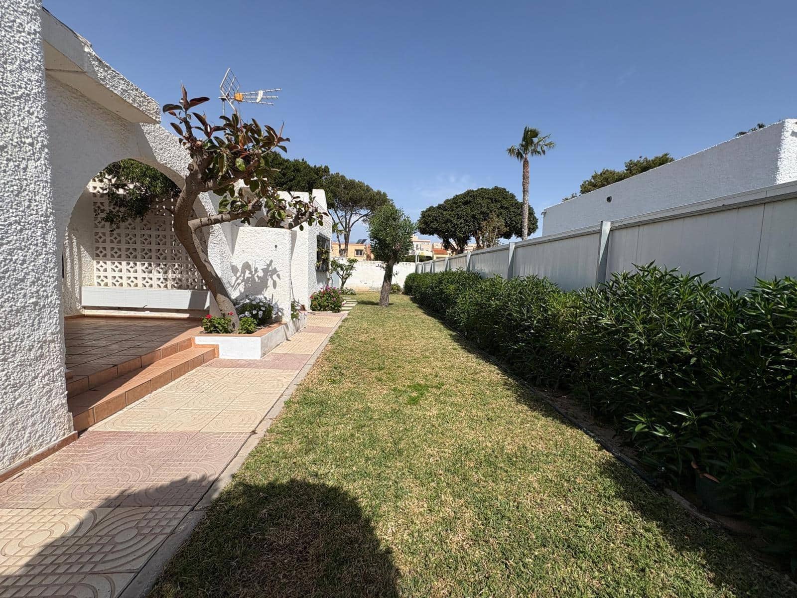 7 camera da letto Villa in vendita in Roquetas de Mar con piscina garage - 500.000 € (Rif: 9755826)