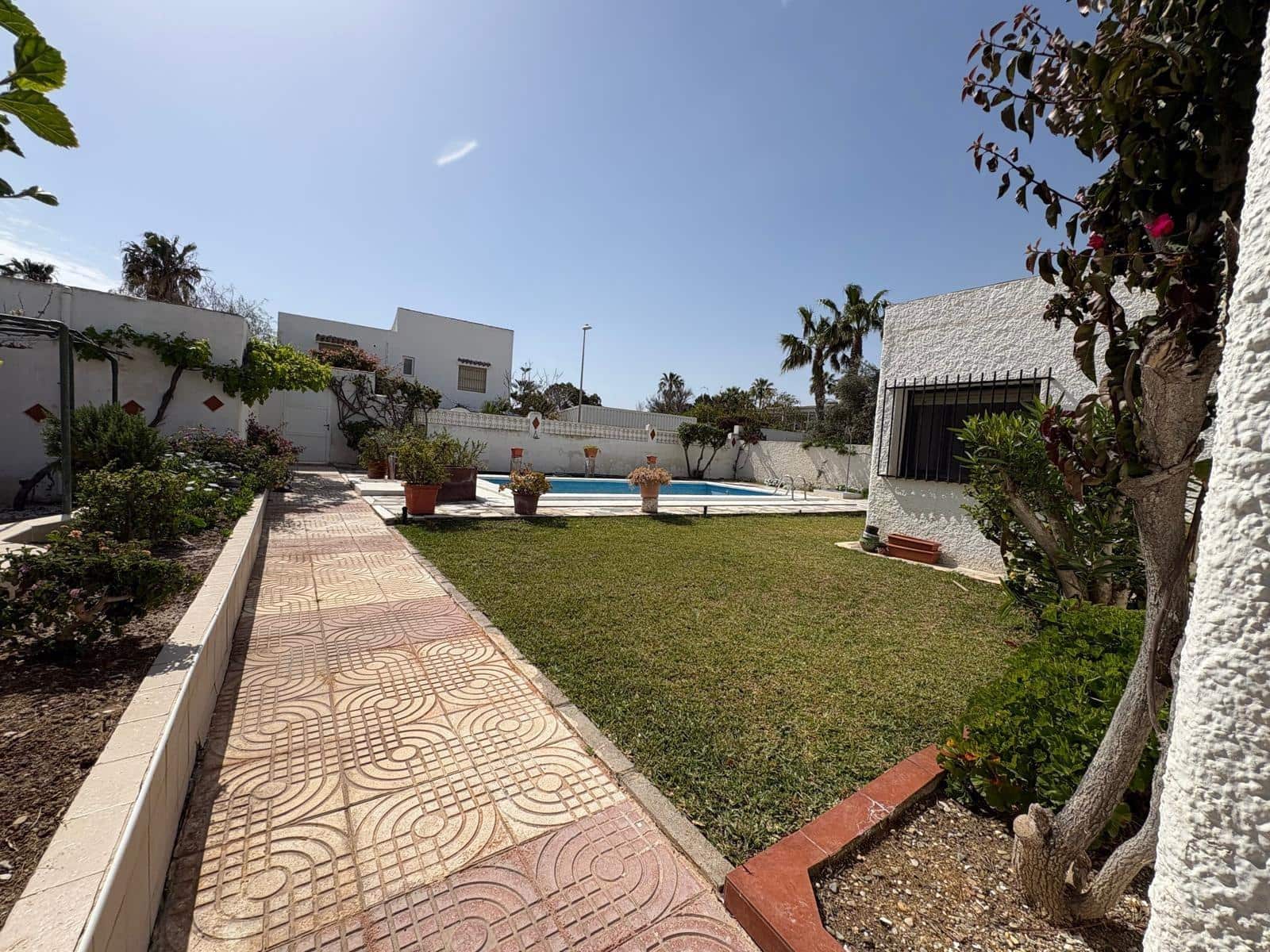 7 camera da letto Villa in vendita in Roquetas de Mar con piscina garage - 500.000 € (Rif: 9755826)