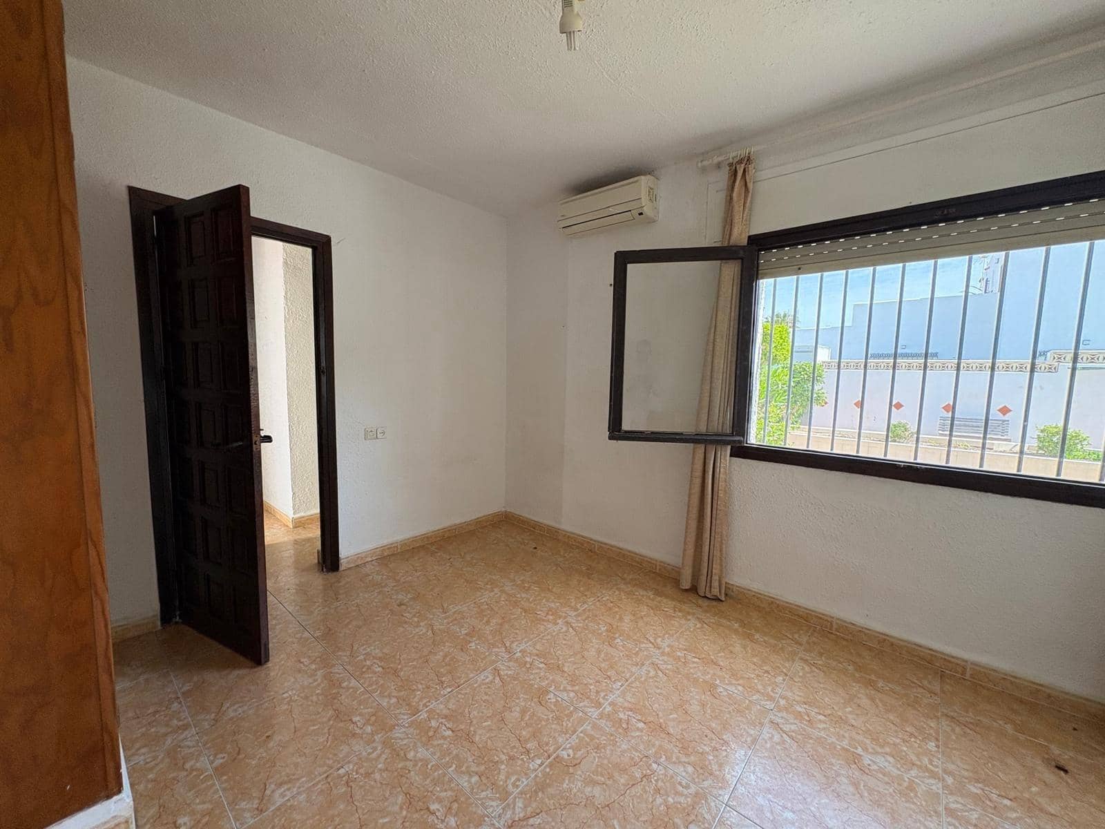 7 camera da letto Villa in vendita in Roquetas de Mar con piscina garage - 500.000 € (Rif: 9755826)