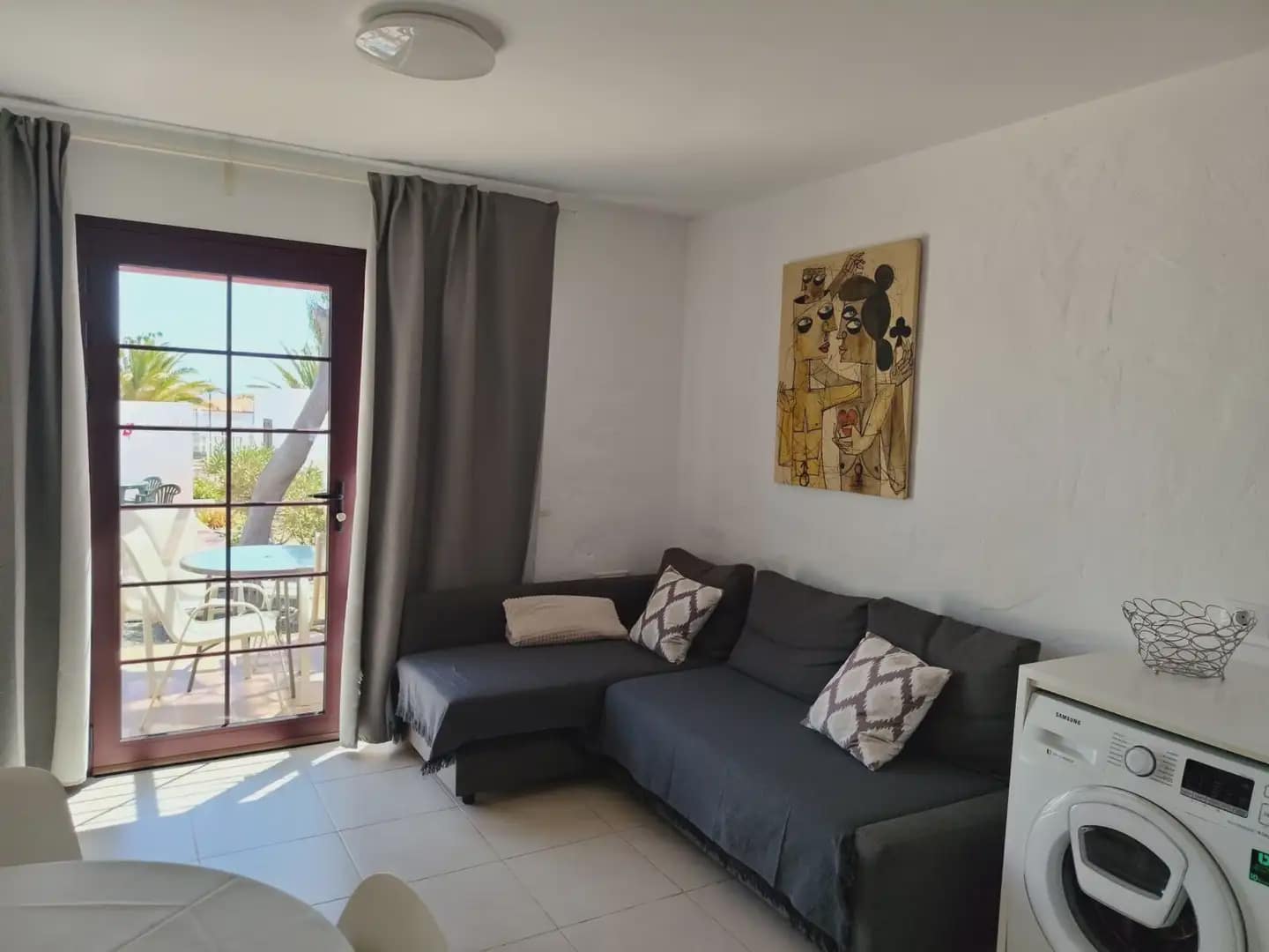 1 bedroom Flat for sale in Antigua with pool - € 180,000 (Ref: 10147416)