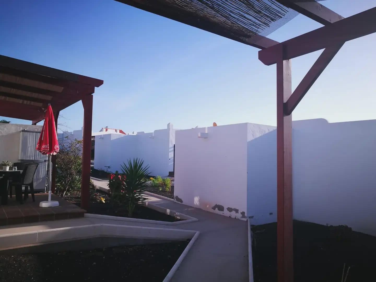 1 bedroom Flat for sale in Antigua with pool - € 180,000 (Ref: 10147416)