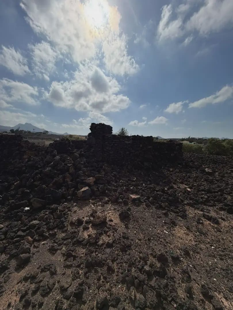 Ubebygd land til salgs i Tuineje - € 120 000 (Ref: 10165397)
