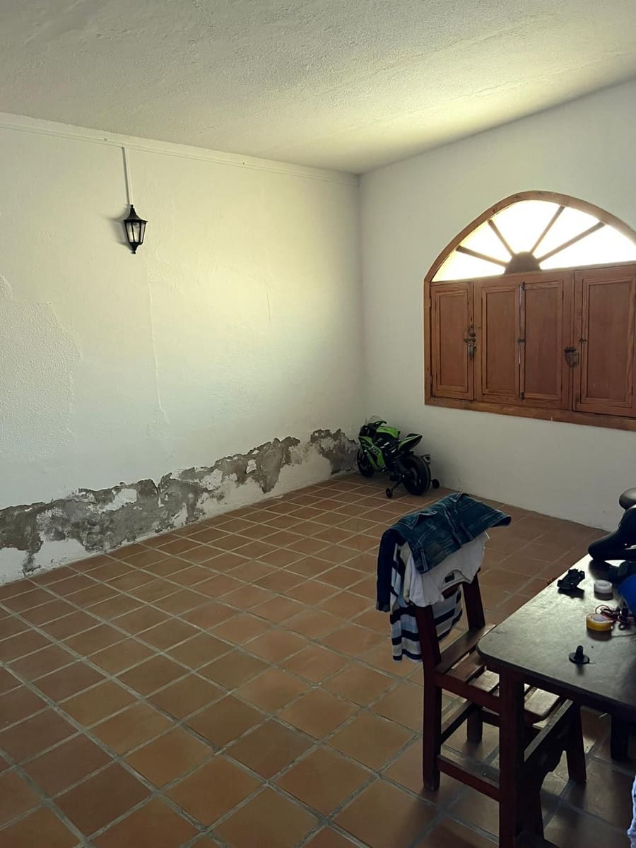 Kommersiell til salgs i Corralejo - € 900 000 (Ref: 6771605)