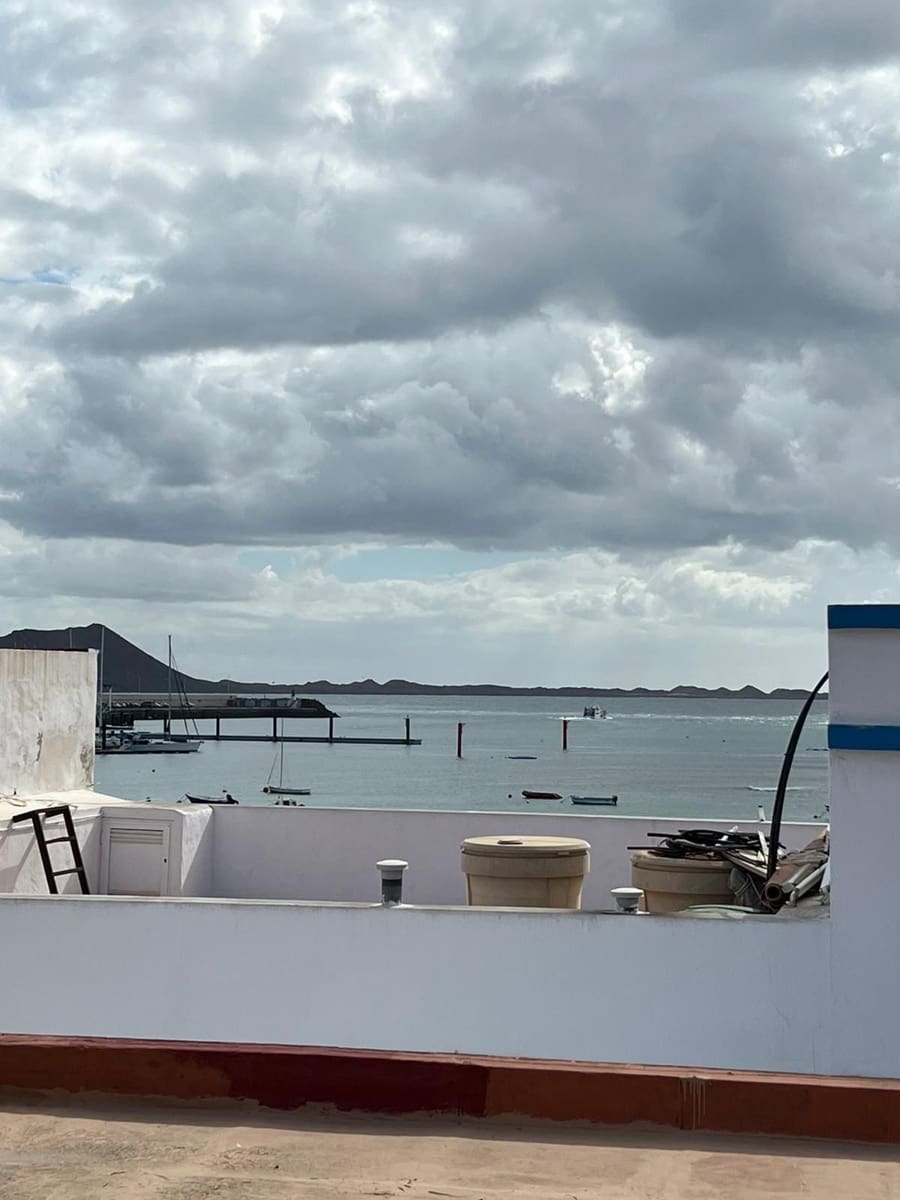 Kommersiell til salgs i Corralejo - € 900 000 (Ref: 6771605)