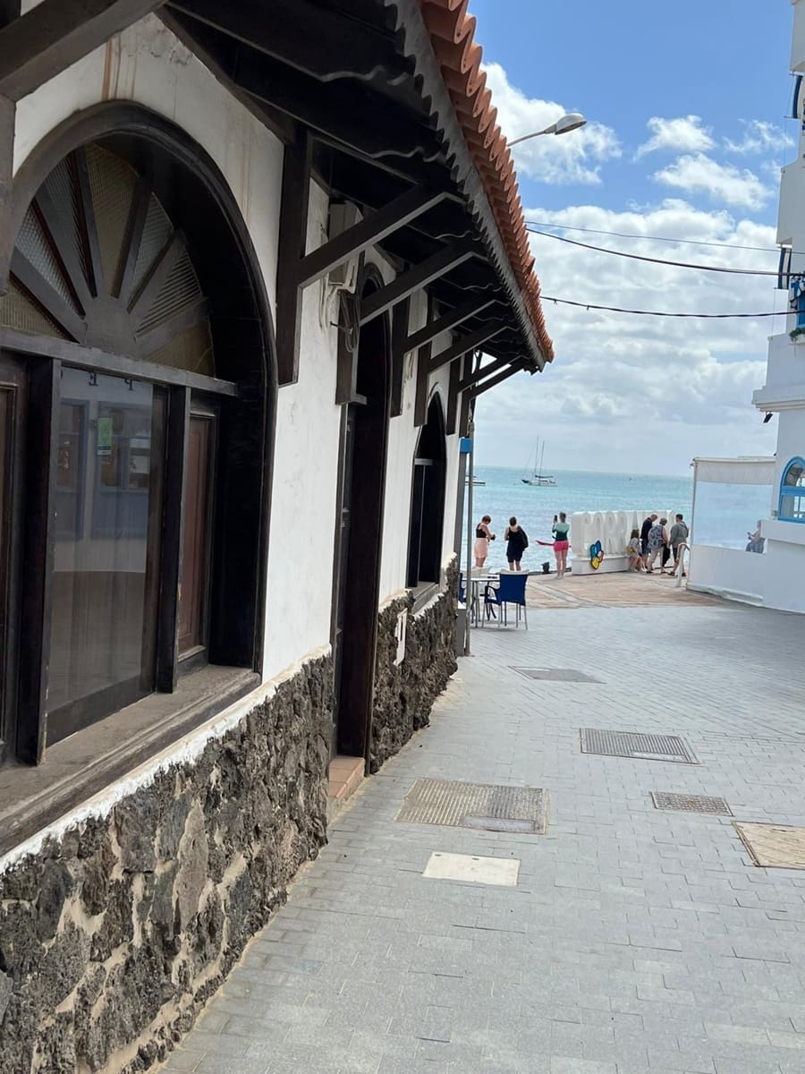 Kommersiell til salgs i Corralejo - € 900 000 (Ref: 6771605)