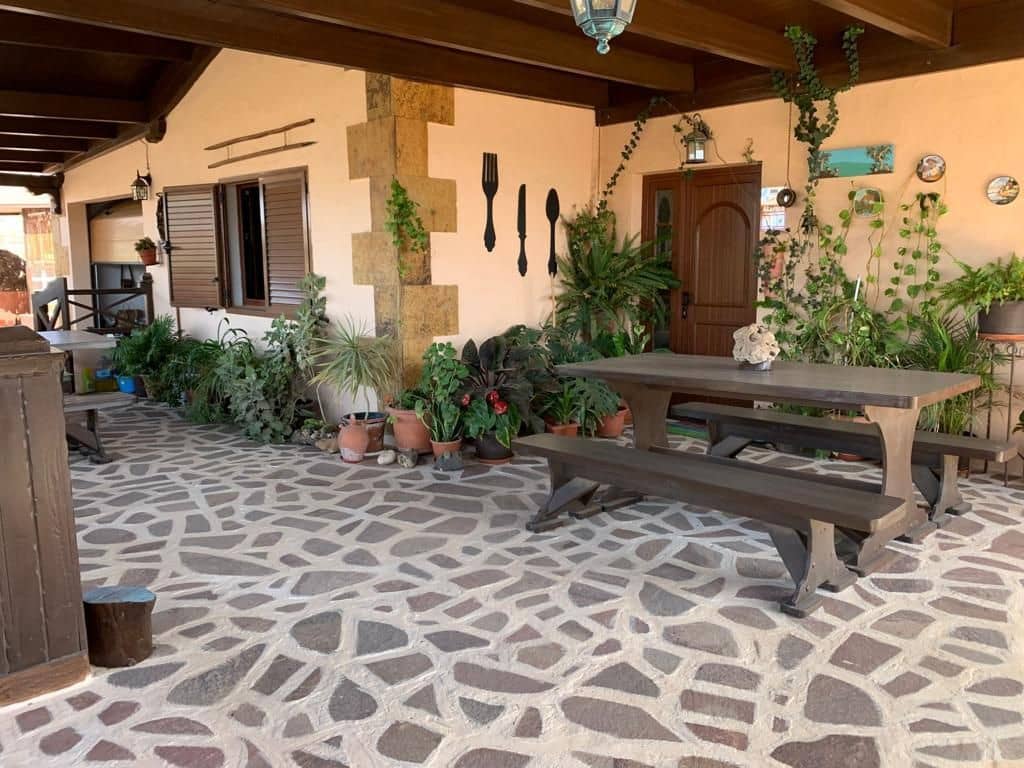 3 soverom Finca/Herregård til salgs i Puerto del Rosario med garasje - € 595 000 (Ref: 7581961)