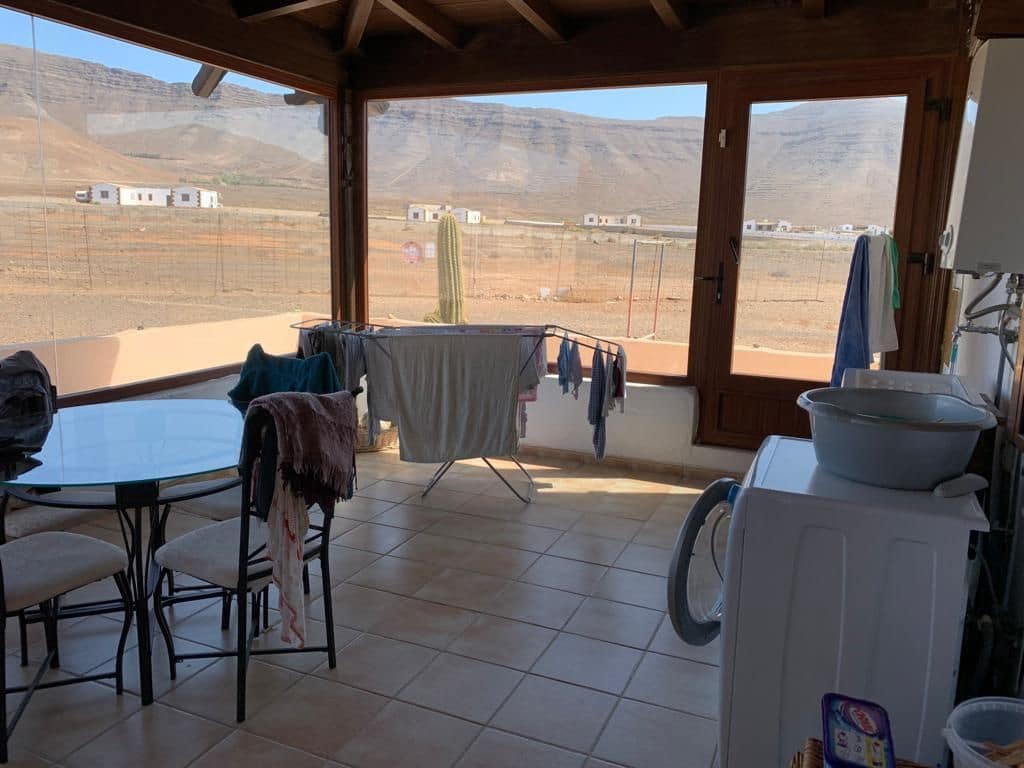 3 soverom Finca/Herregård til salgs i Puerto del Rosario med garasje - € 595 000 (Ref: 7581961)