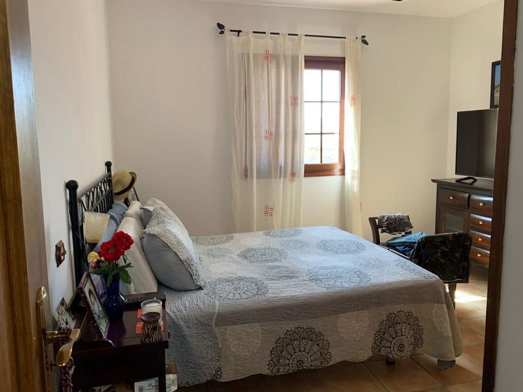 3 soverom Finca/Herregård til salgs i Puerto del Rosario med garasje - € 595 000 (Ref: 7581961)