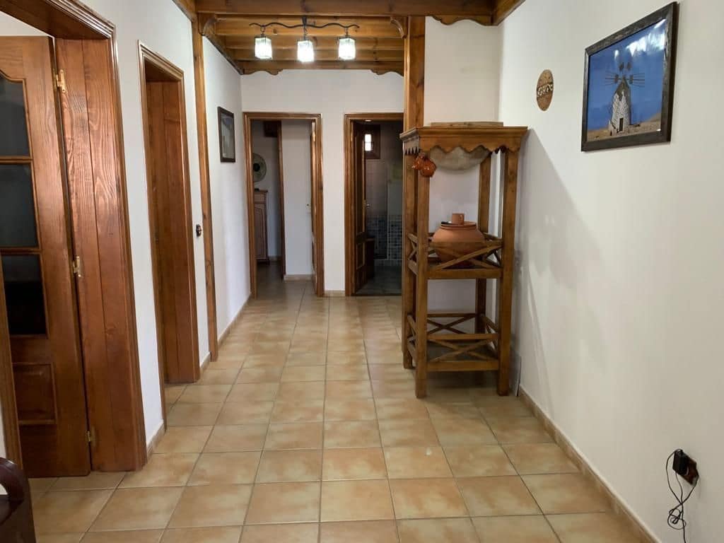 3 soverom Finca/Herregård til salgs i Puerto del Rosario med garasje - € 595 000 (Ref: 7581961)