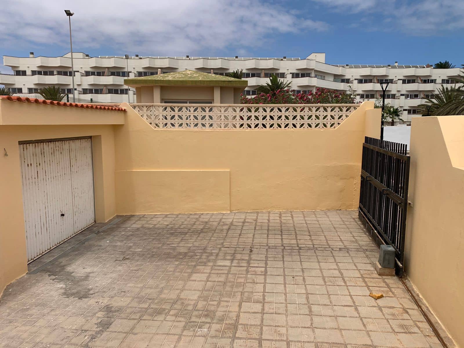 5 soveværelse Villa til salg i Corralejo med swimmingpool garage - € 1.780.000 (Ref: 8370328)