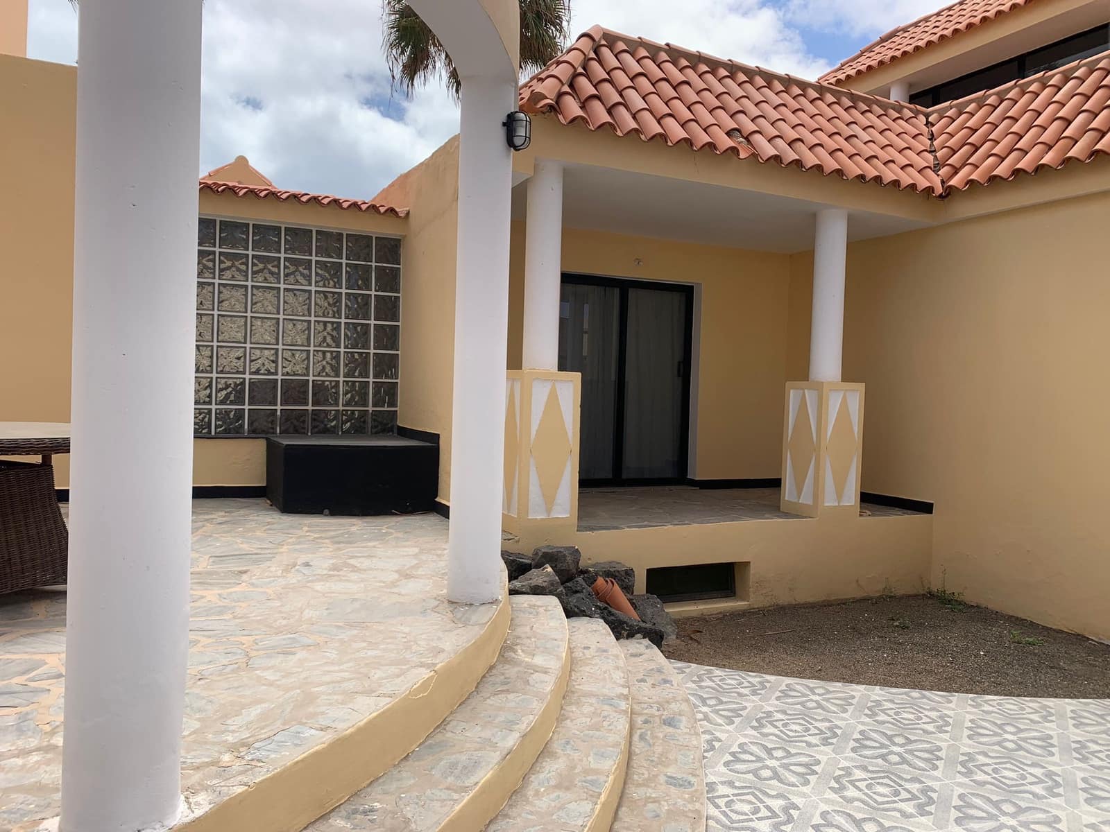 5 soveværelse Villa til salg i Corralejo med swimmingpool garage - € 1.780.000 (Ref: 8370328)