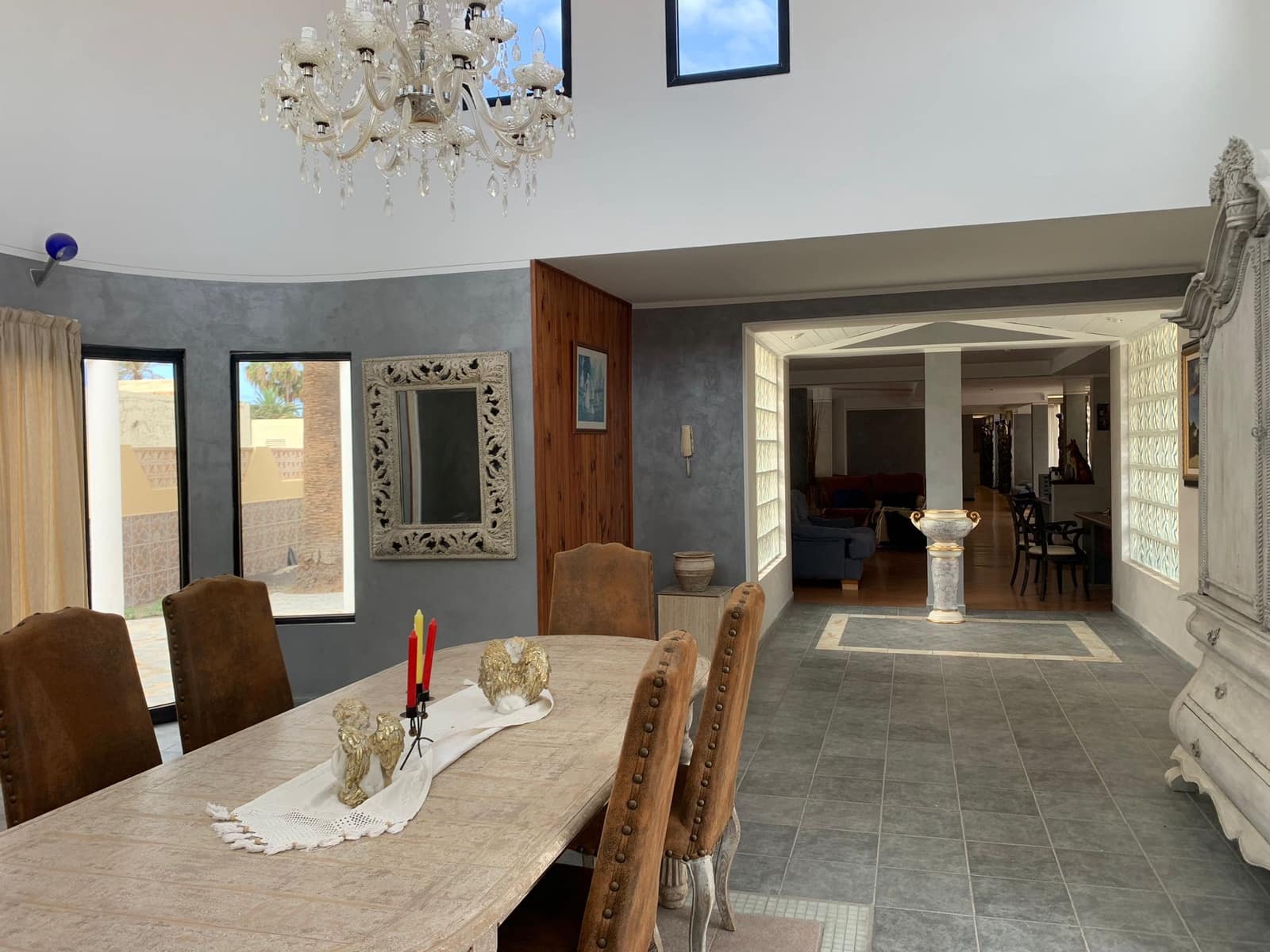 5 soveværelse Villa til salg i Corralejo med swimmingpool garage - € 1.780.000 (Ref: 8370328)