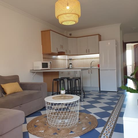 2 slaapkamer Rijtjeshuis te koop in Corralejo, La Oliva met zwembad - € 289.000 (Ref: 8387479)