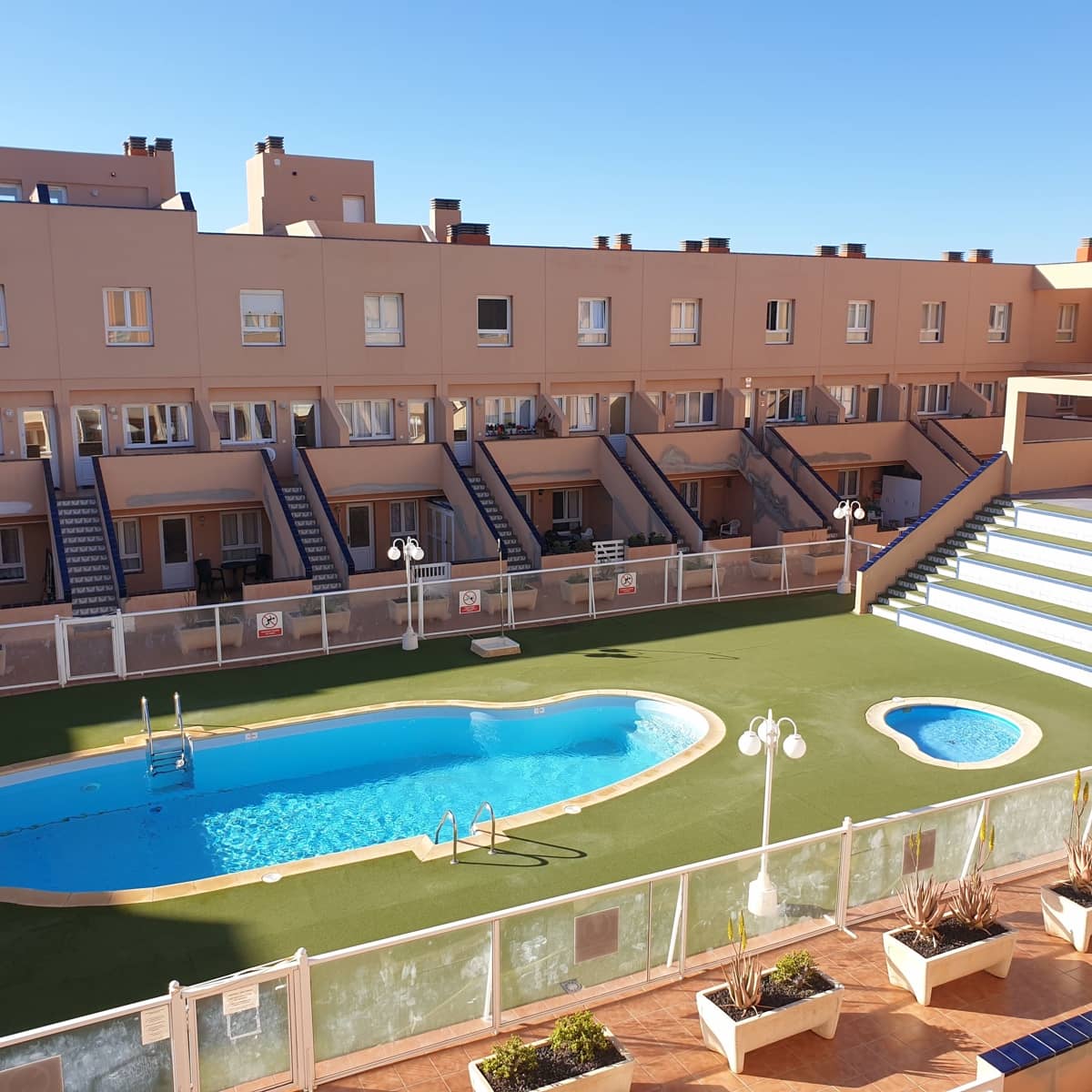 2 chambre Villa/Maison Mitoyenne à vendre à Corralejo avec piscine - 289 000 € (Ref: 8387479)